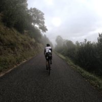 ciclista_niebla